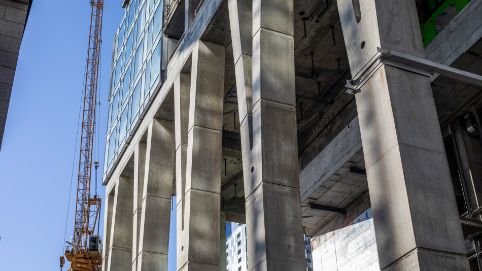 Unveiling the Y-shaped columns of the Solstice